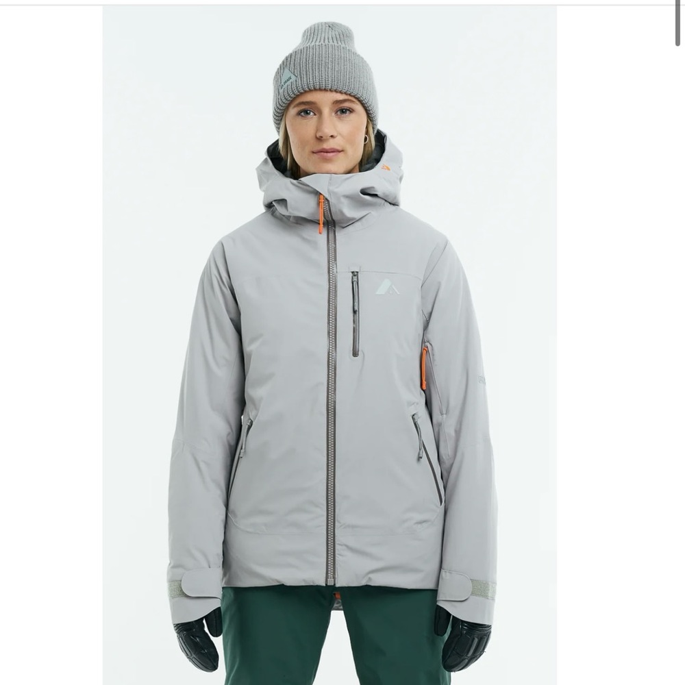 Brand new Orage Nina Insulated ski jacket size M